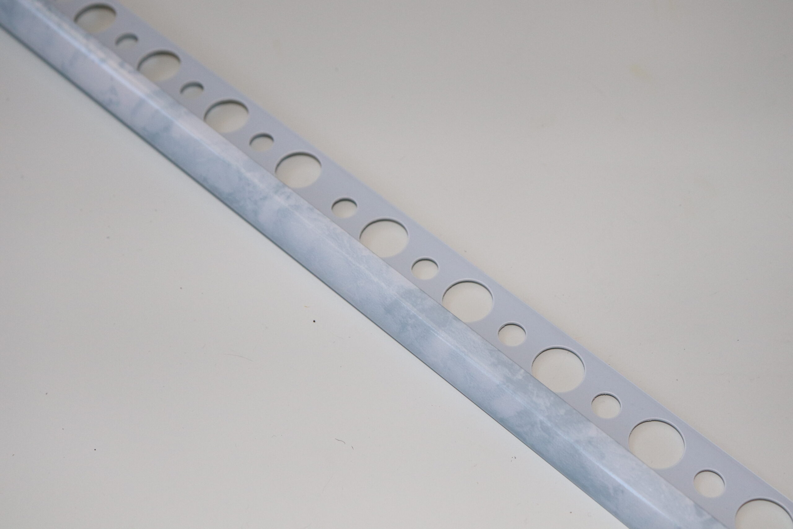 Profilo pvc 2,70 mt