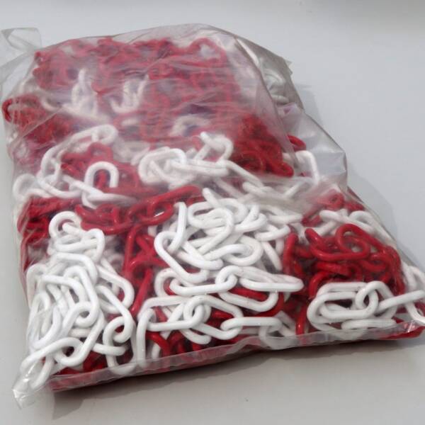 Catena segnaletica rossa e bianca